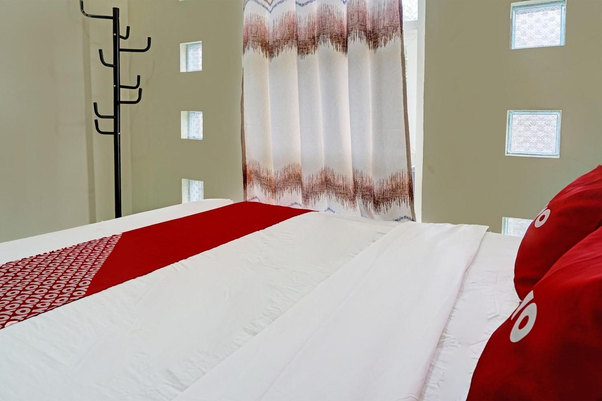 Oyo 91707 Jannah Homestay Syariah Dau 外观 照片