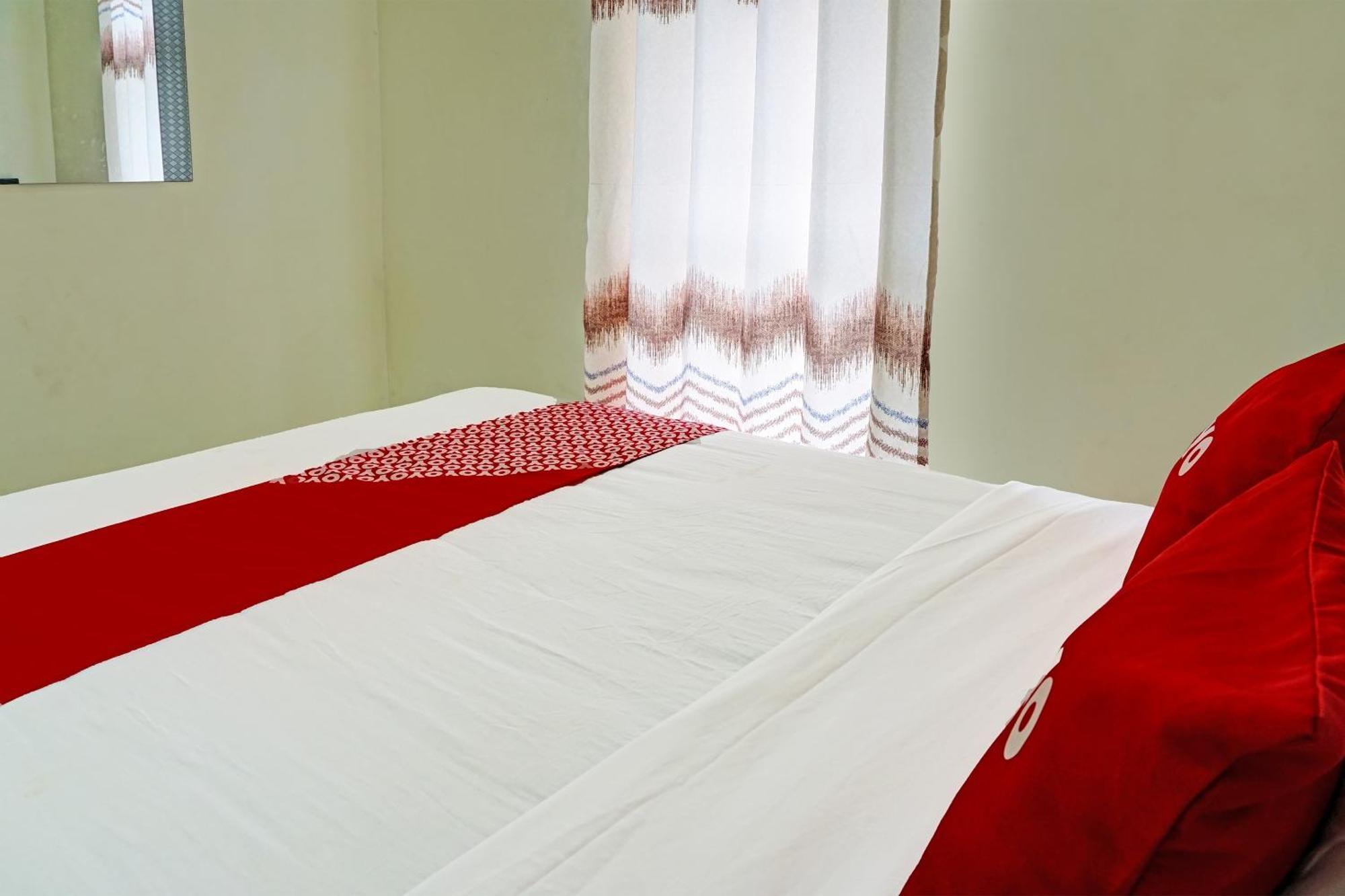 Oyo 91707 Jannah Homestay Syariah Dau 外观 照片