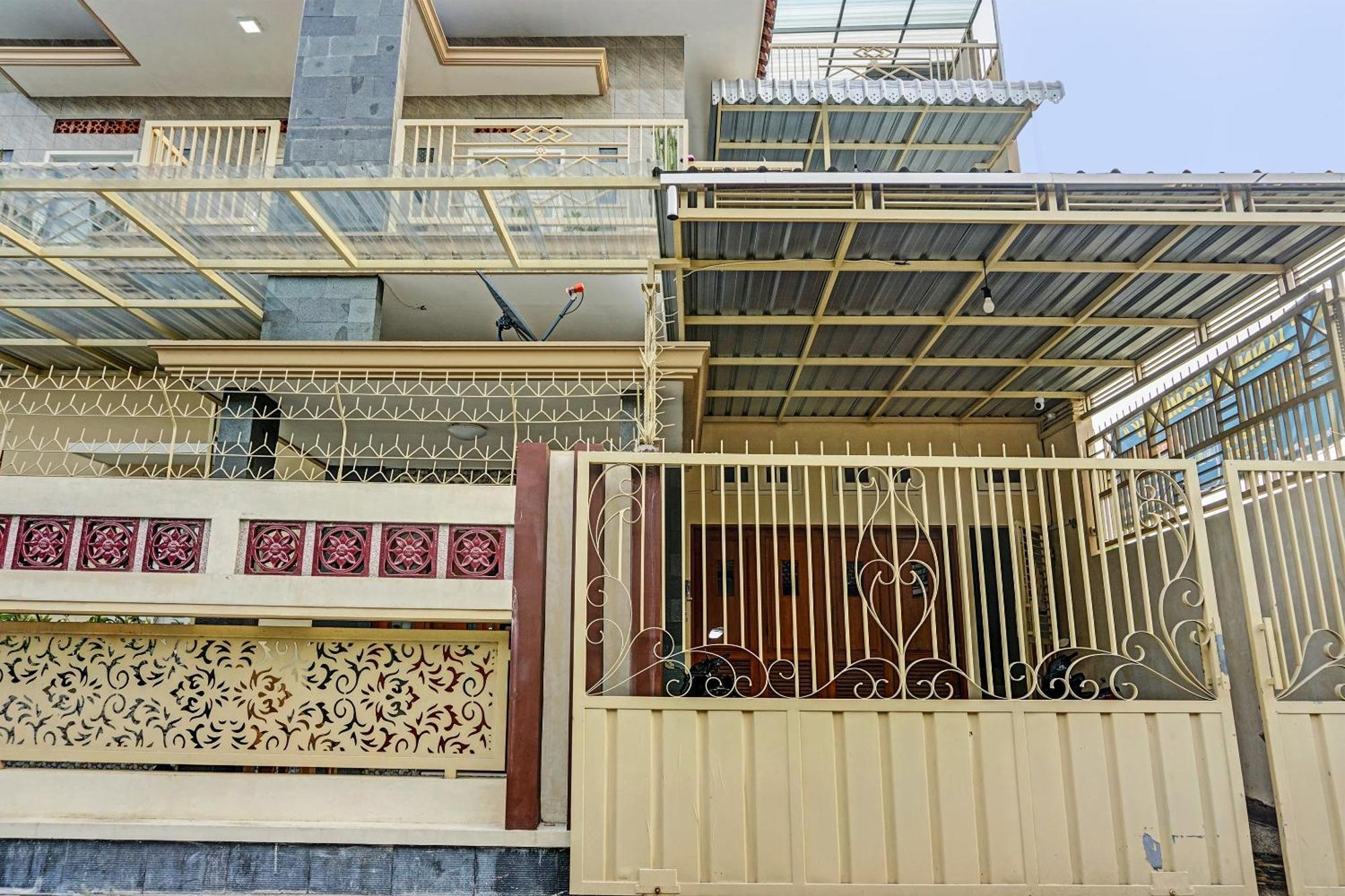 Oyo 91707 Jannah Homestay Syariah Dau 外观 照片